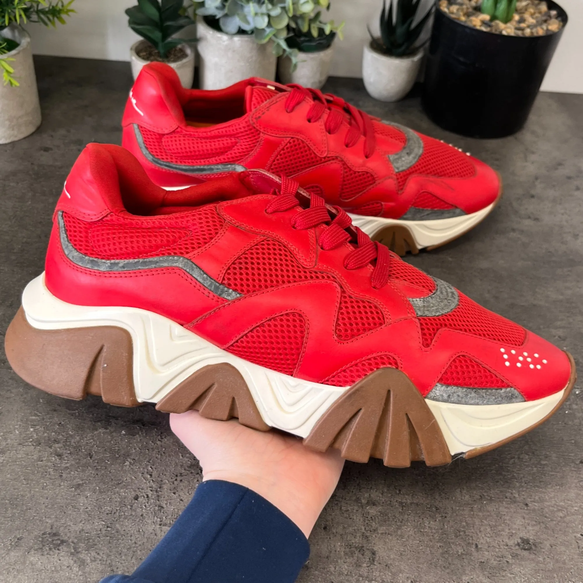 Men's Squalo Low Trainers Red Size EU 44 / UK 10