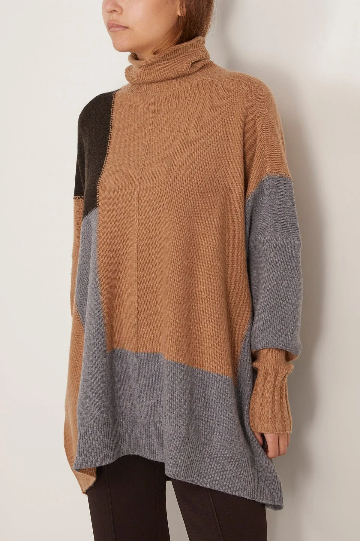 Oversized Turtleneck Sweater in Grey Combo