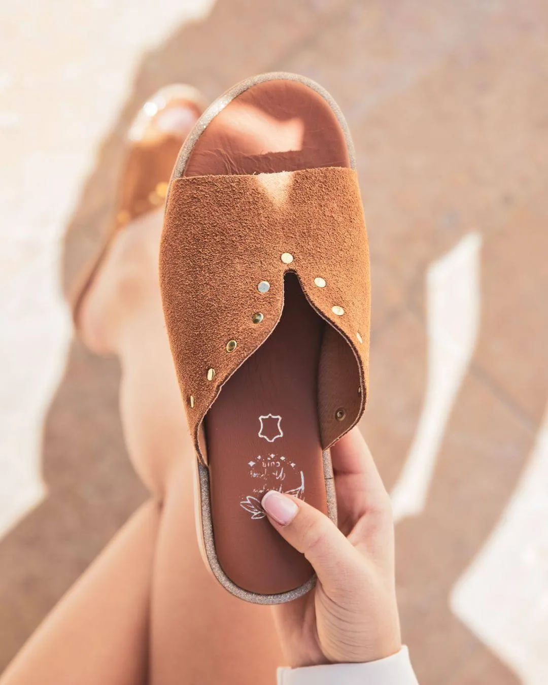 Sandale femme en cuir mule plate camel - MJNP201