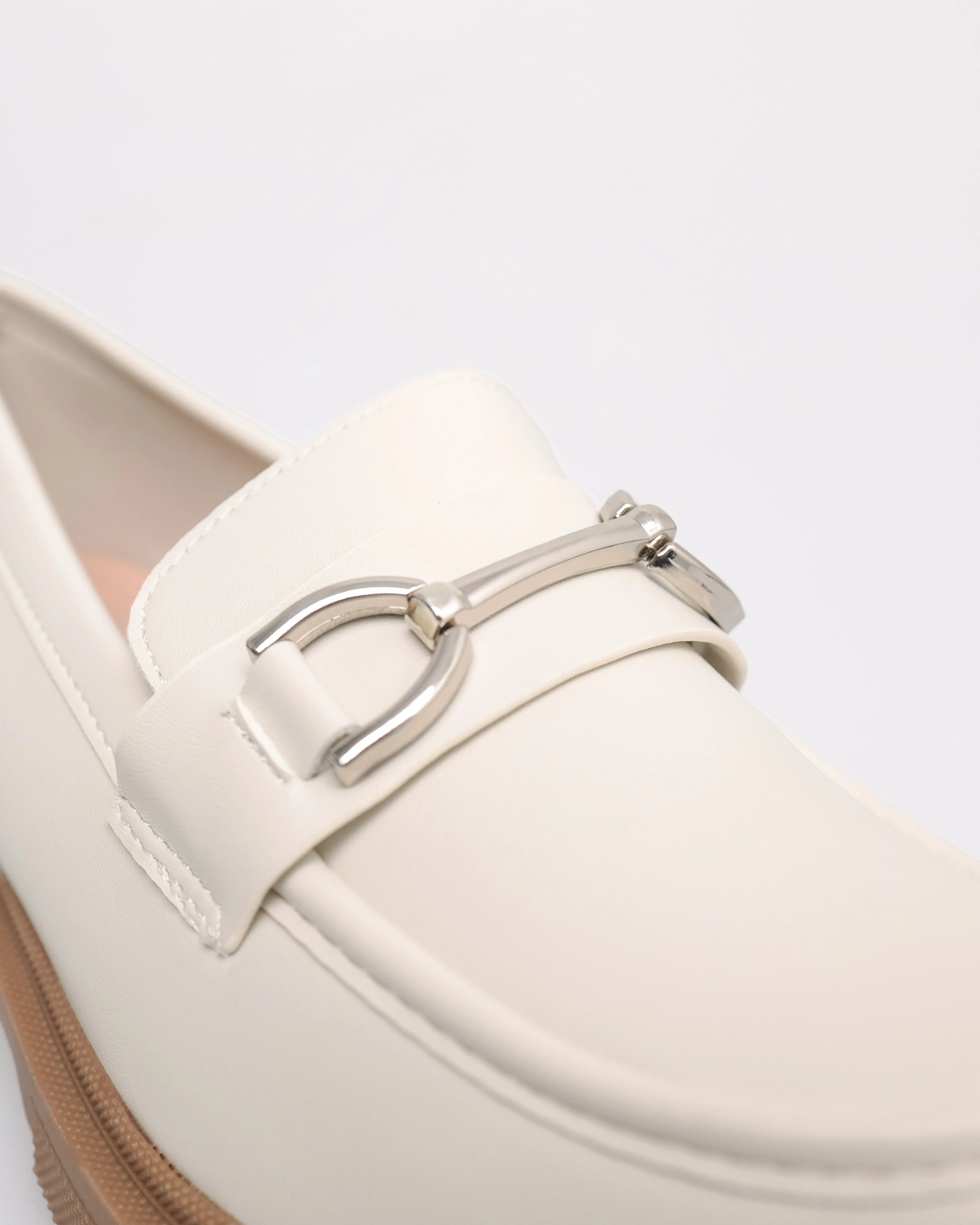 Tomaz NN344 Ladies D-Chain Loafer (Cream)