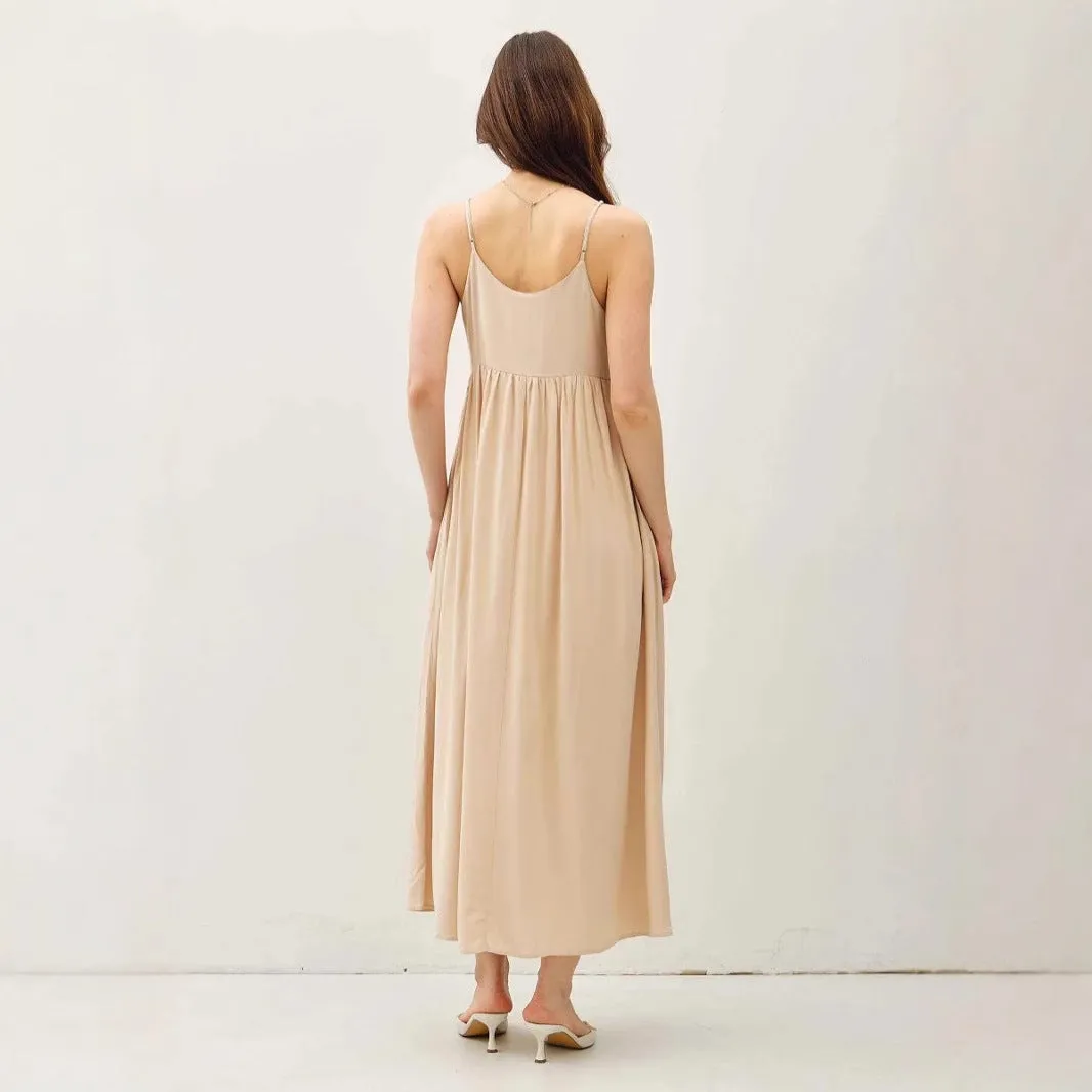 Womens Maxi Dress  Flowy Fit  Lightweight Chiffon  V-Neck  Spaghetti Straps